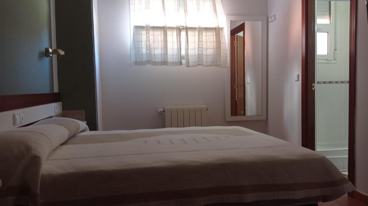 Alojamiento Numancia Pension Burgo 외부 사진